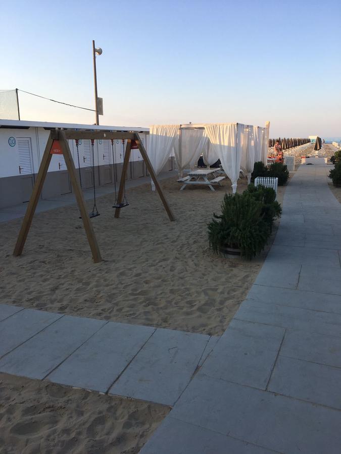 Hotel Rebola ريميني المظهر الخارجي الصورة