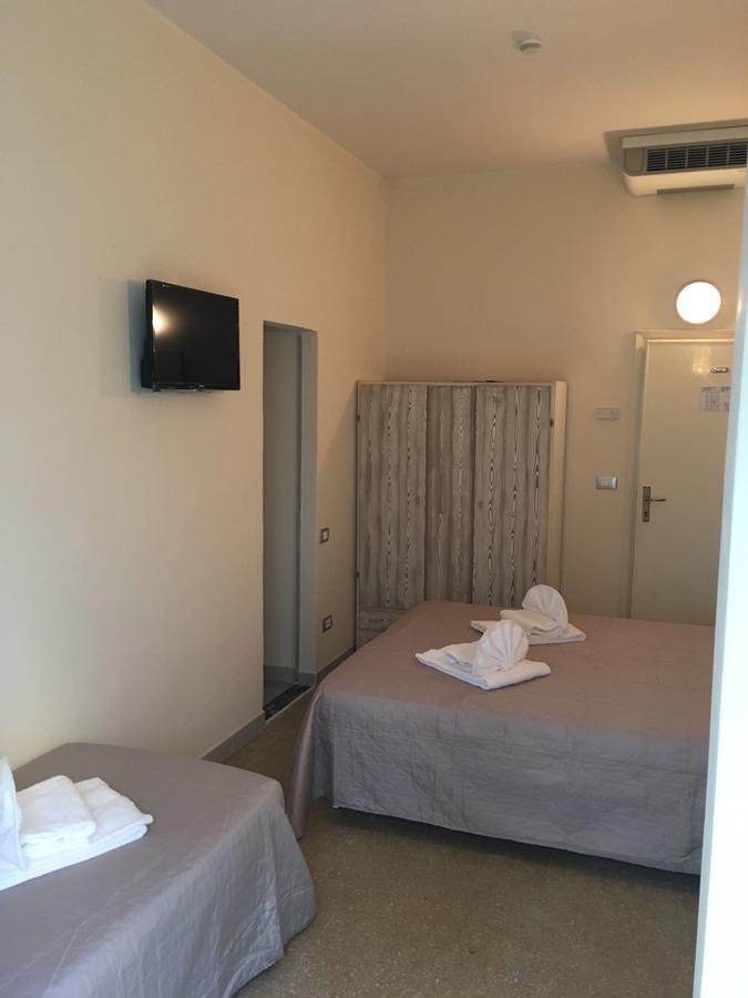 Hotel Rebola ريميني المظهر الخارجي الصورة