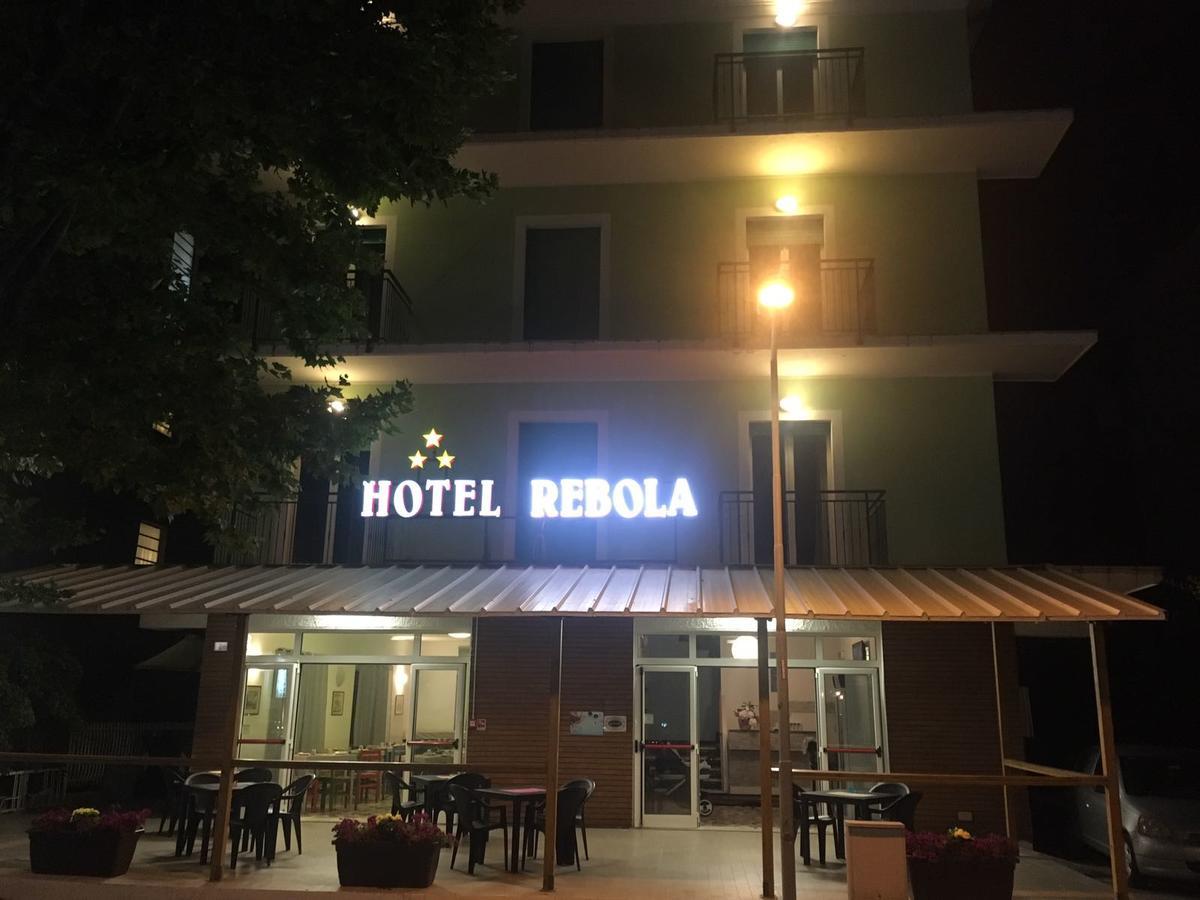 Hotel Rebola ريميني المظهر الخارجي الصورة
