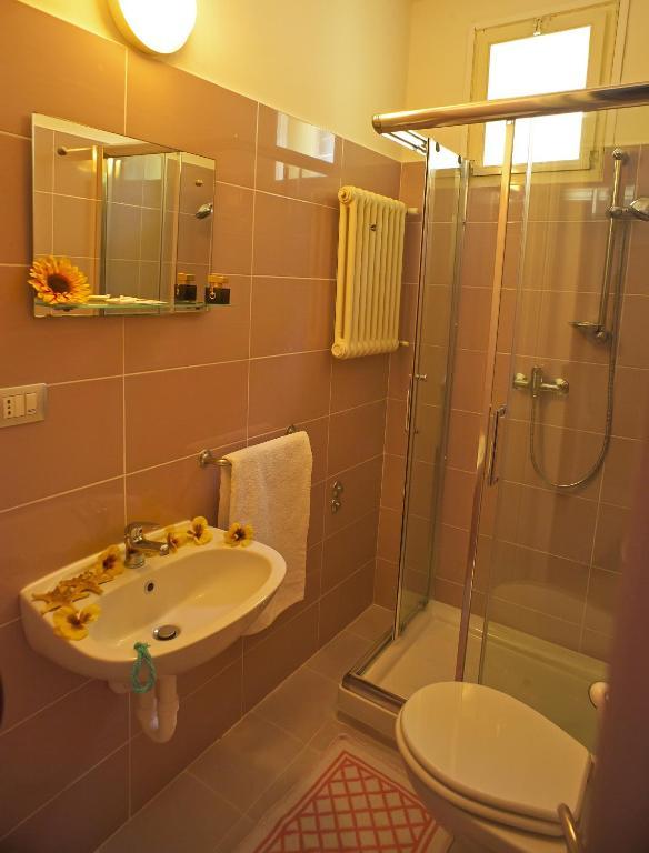 Hotel Rebola ريميني المظهر الخارجي الصورة